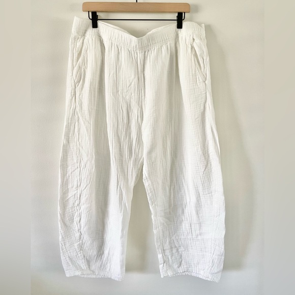 Pants - Picture 2 of 6